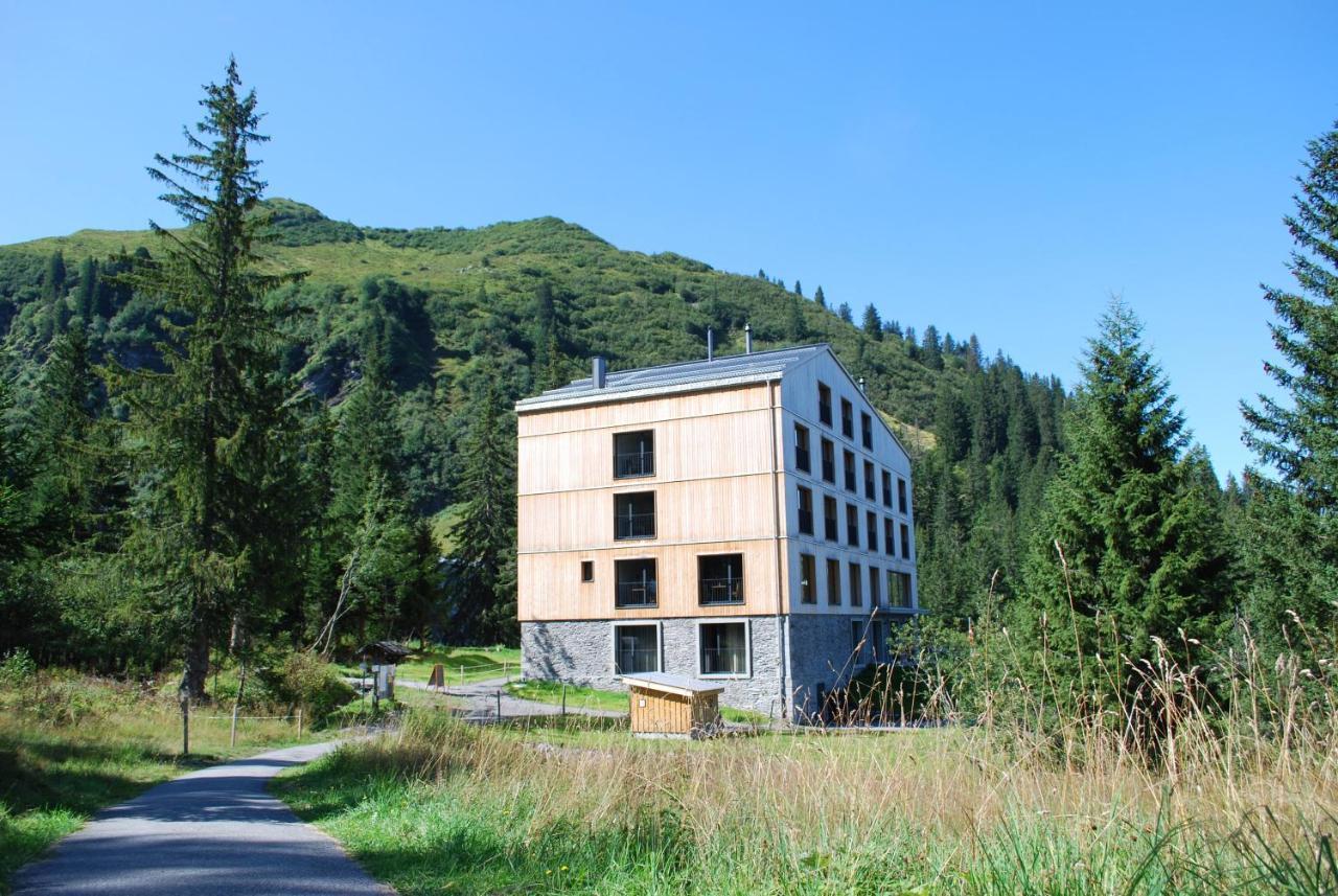 Berghotel Mettmen Schwanden  Εξωτερικό φωτογραφία