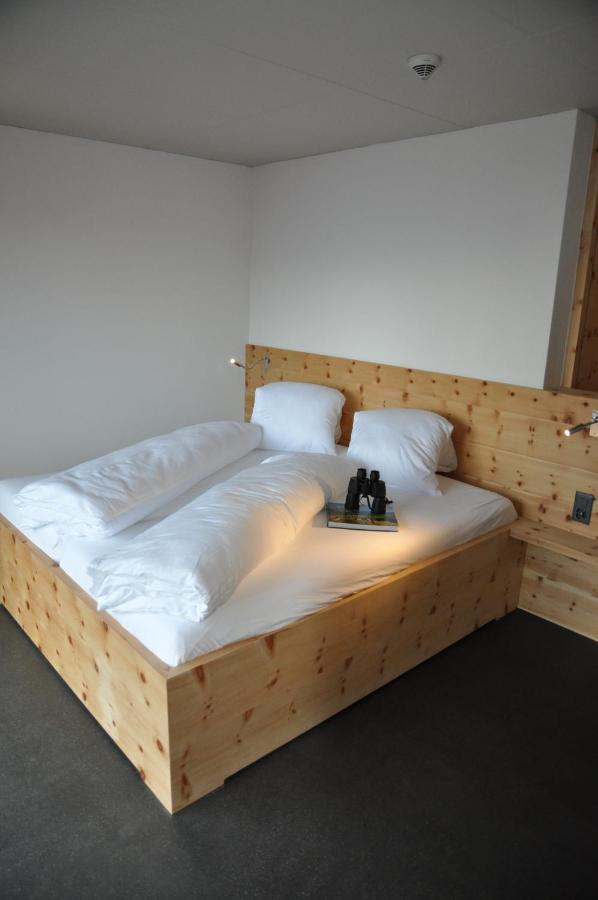 Berghotel Mettmen Schwanden  Εξωτερικό φωτογραφία