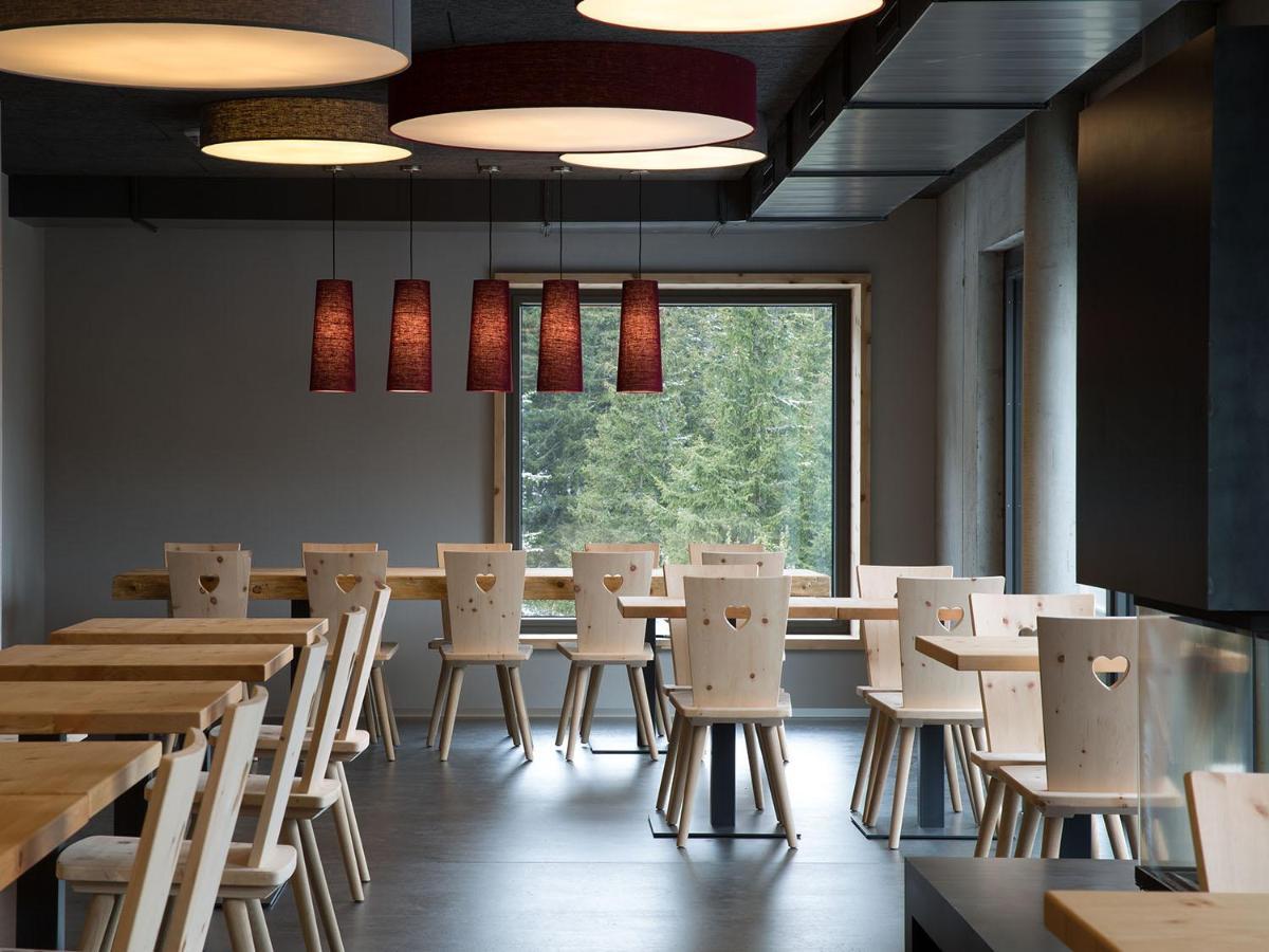 Berghotel Mettmen Schwanden  Εξωτερικό φωτογραφία
