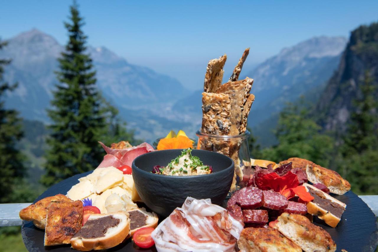 Berghotel Mettmen Schwanden  Εξωτερικό φωτογραφία
